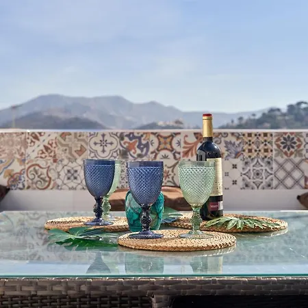 Alcazar Apartment